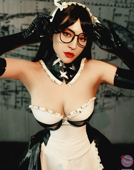 zoevolfcos art actress pictures