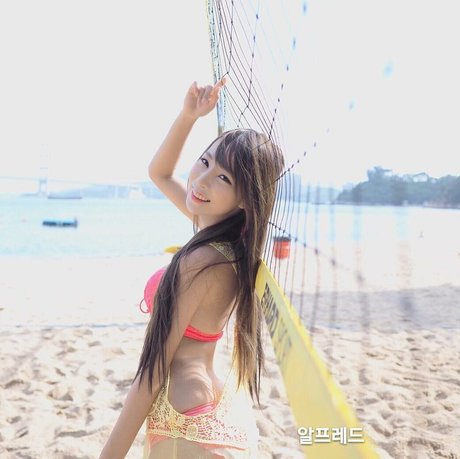 Zoeso star naked pics