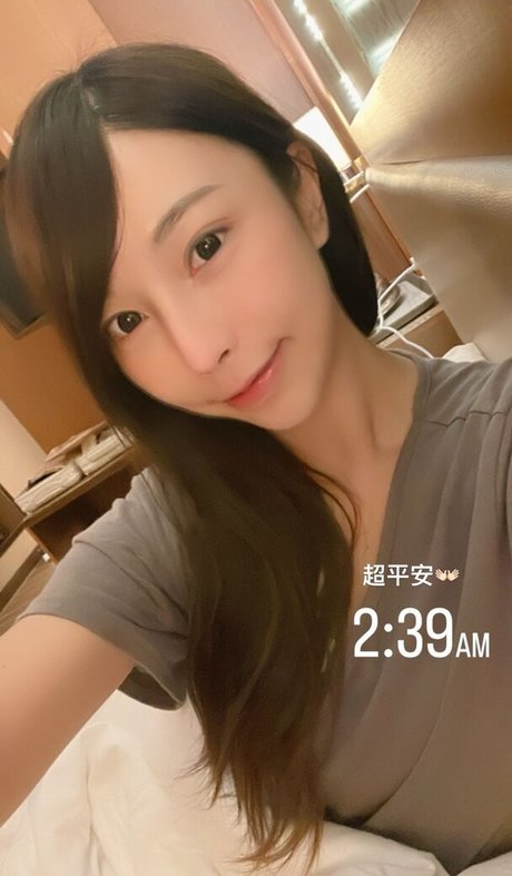 black hair milf onlyfans top pics