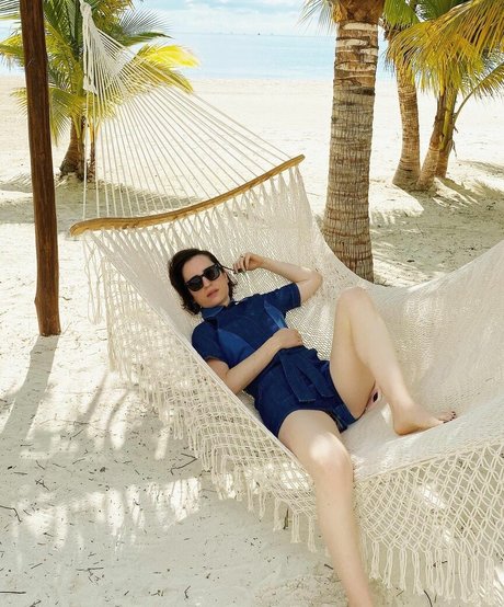 Zoe Lister Jones sex pornstar archive