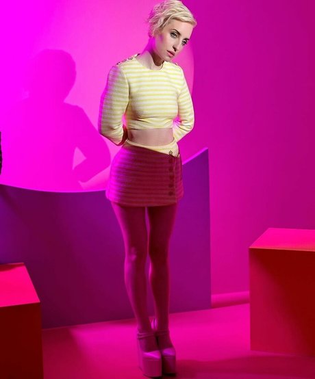 Zoe Lister Jones pornstar nude photos