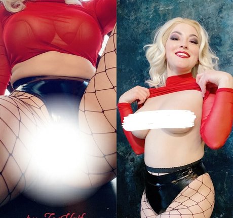 Zoe Volf porn model img