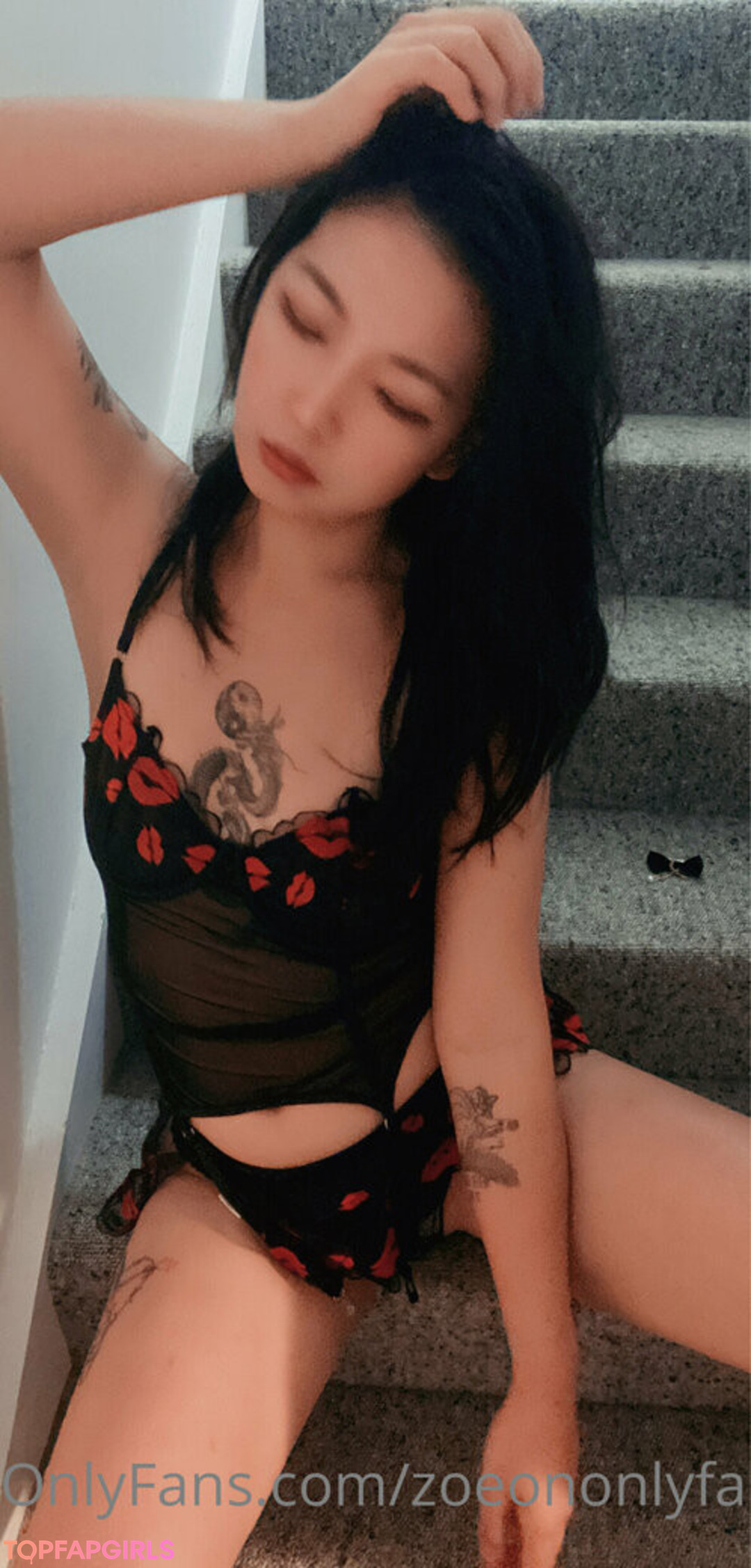 zoeononlyfans model nudes pic