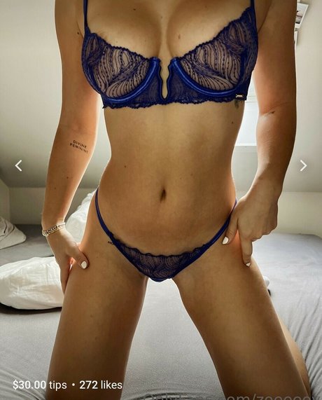 zoeeeey model hot image