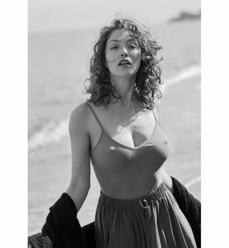 nerdy teen onlyfans free photos