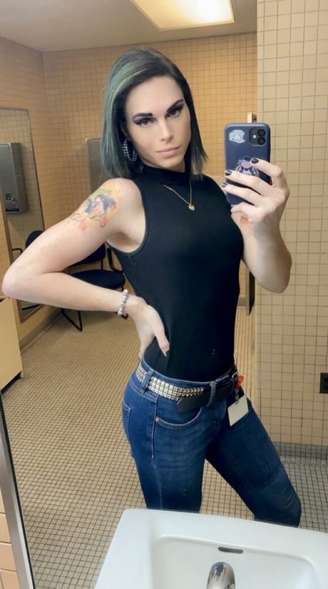 teen topless onlyfans beautiful images