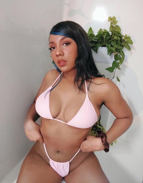 zerosuitsami model xxx galleries