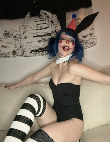 zerggiee model free pictures