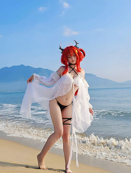 Messie Huang pretty pornstar archive