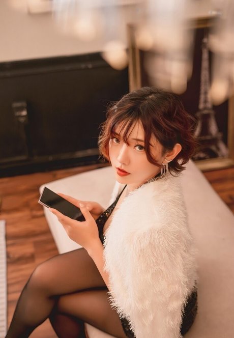 Messie Huang free pornstar galleries