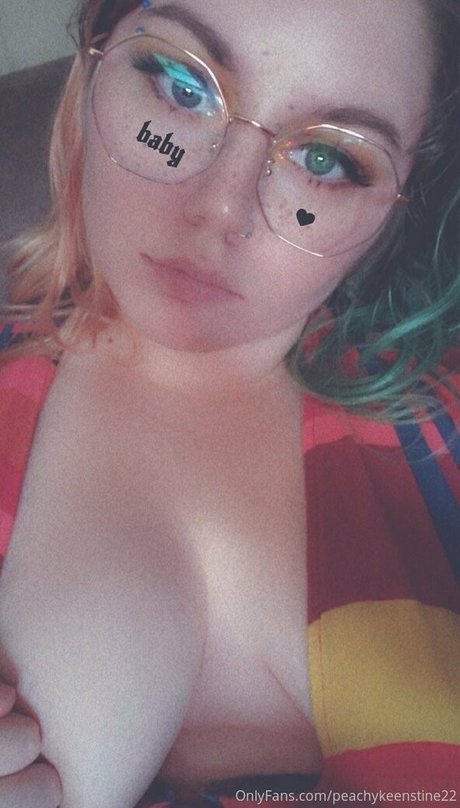 peachykeenstine22 art model img