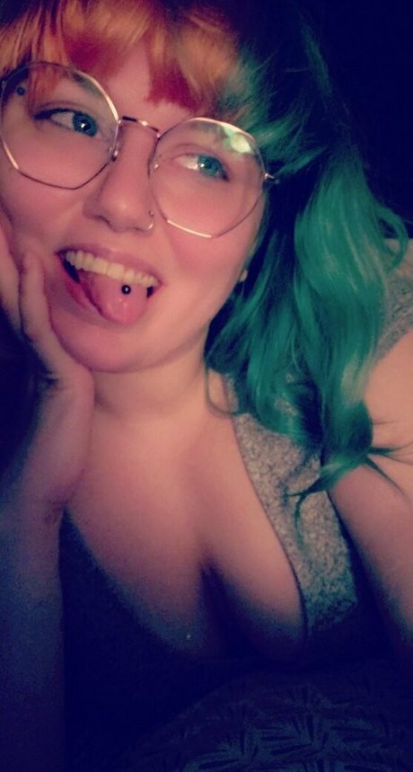 peachykeenstine22 art model photos