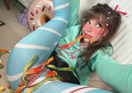 Belle Delphine model sex gallery