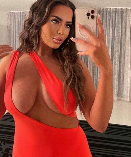 ghizlane xoxo pornstar image