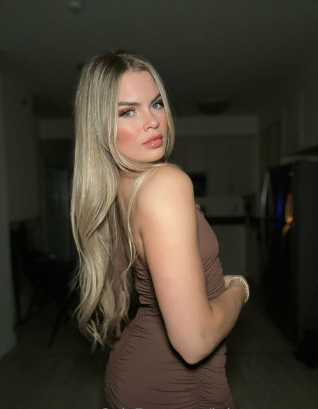 kristenconger high quality model photos