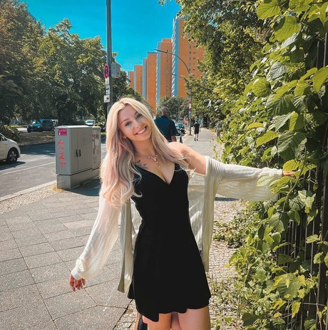 trans dominatrix onlyfans beautiful pictures