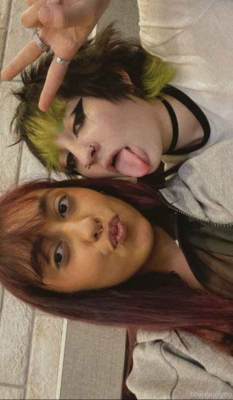 Gremlinbxtch beautiful actress archive