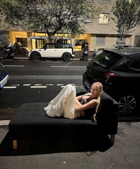 teen topless onlyfans nude archive