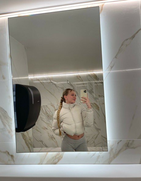 busty onlyfans sexy galleries