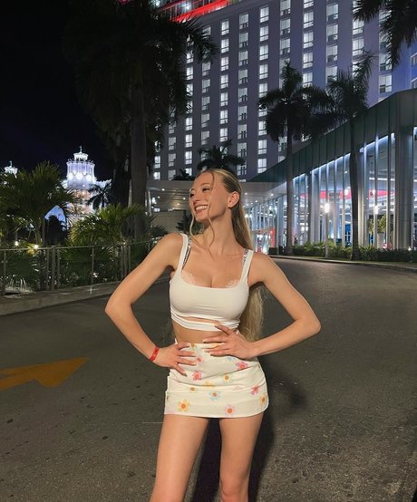 Sophia Diamond adult star pictures
