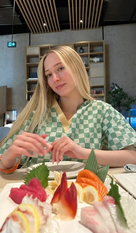 Sophia Diamond star pics