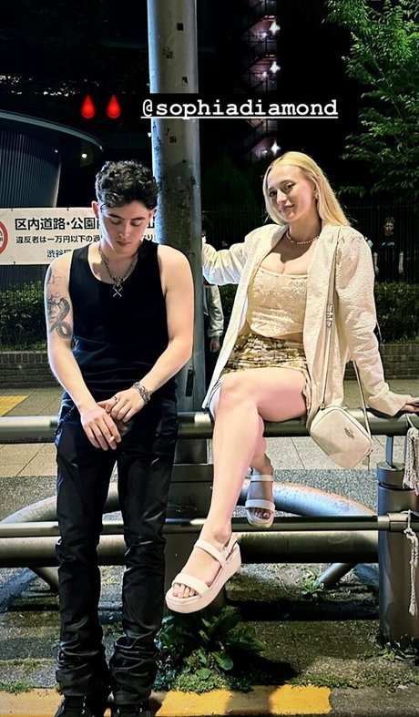 blonde midget onlyfans sexy xxx picture