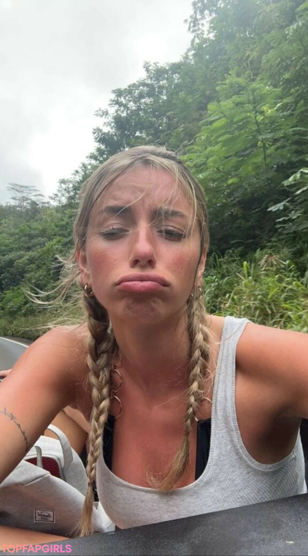 amateur blonde onlyfans pornographic pictures