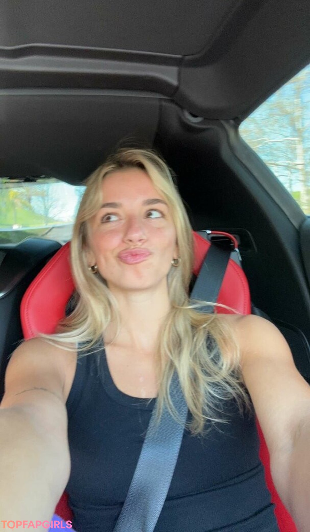 lesbian fisting onlyfans free sex photo