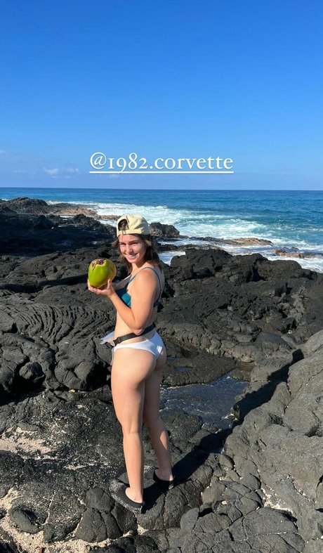 Classiccardad nude model picture