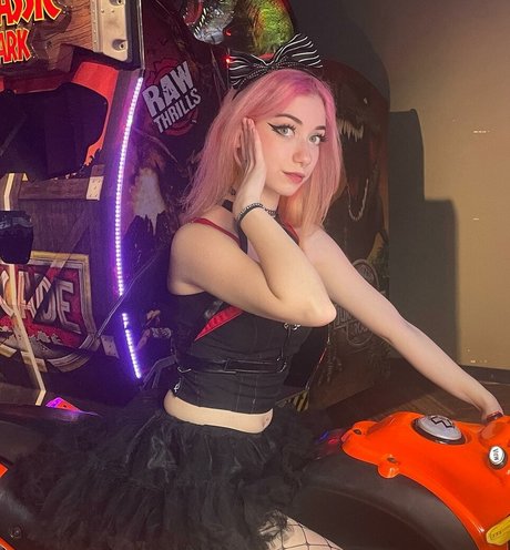 Iluvmeww pornstar exclusive images