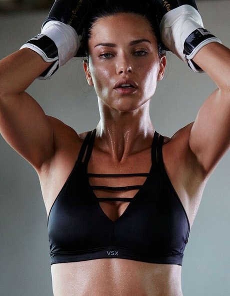 Adriana Lima sex model photo