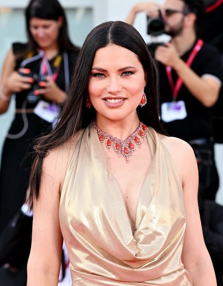 Adriana Lima nudes star picture