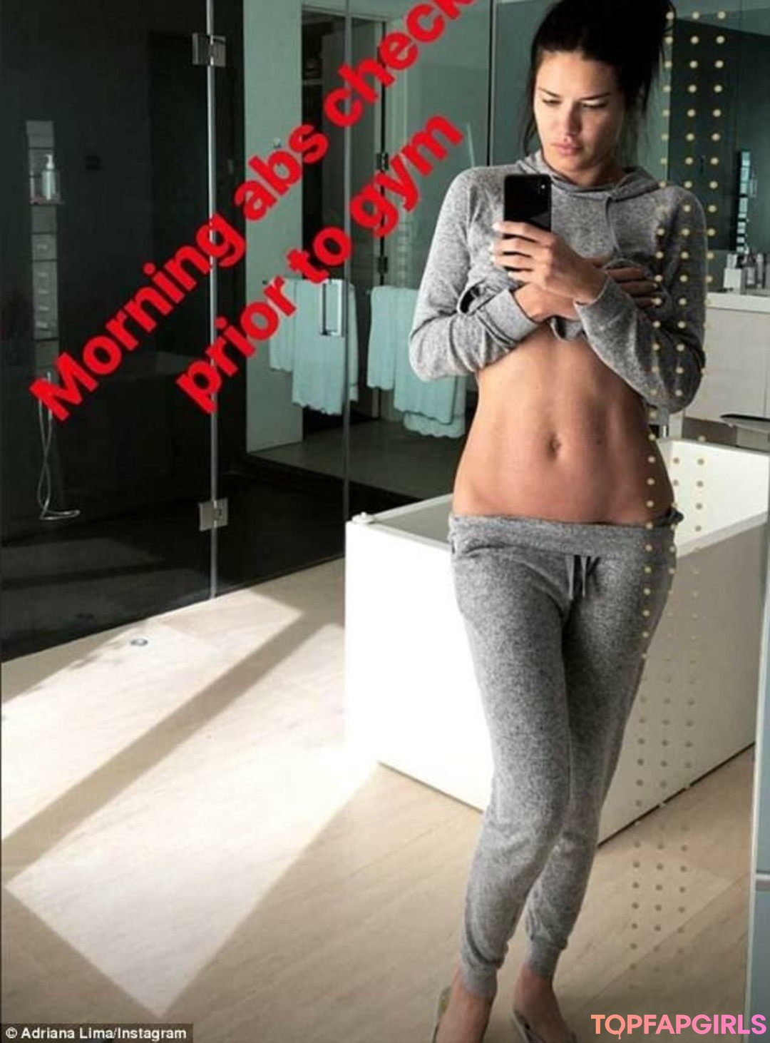 Adriana Lima star erotic pics