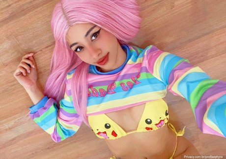 Magic Phyra porn model photo