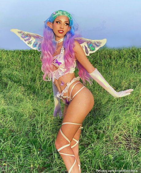 Magic Phyra erotic pornstar photos