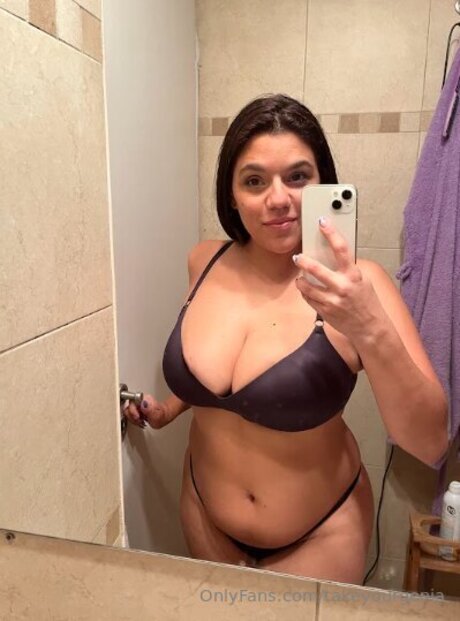 Takeyourgenia hd pornstar galleries