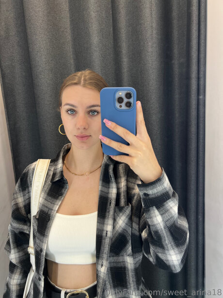 Sweet Arina18 pretty model img