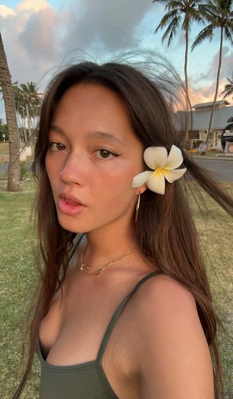 busty teen onlyfans nude pics