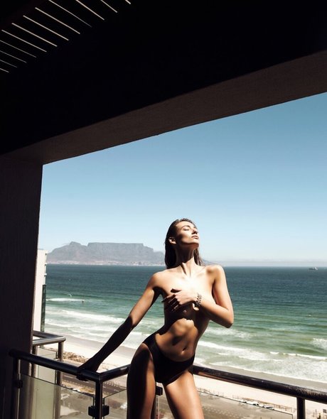 nerdy teen onlyfans xxx photo