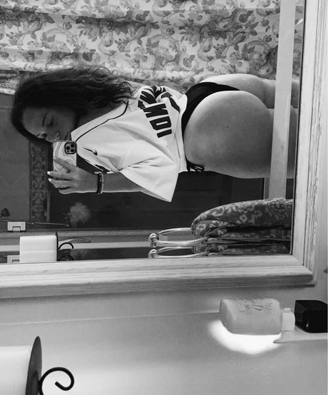 gloryhole wife onlyfans hot porn photos