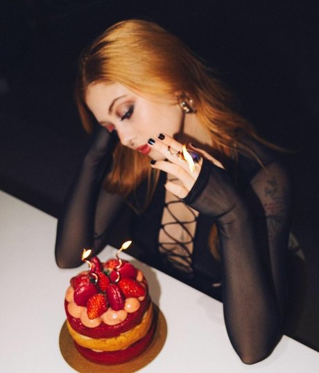 ladyboy xxx onlyfans erotic pic