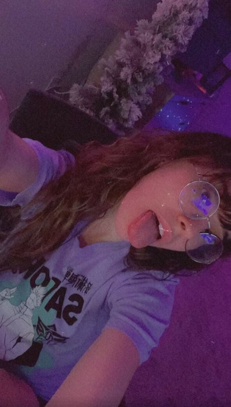 Catlyn Crespo sexy model img