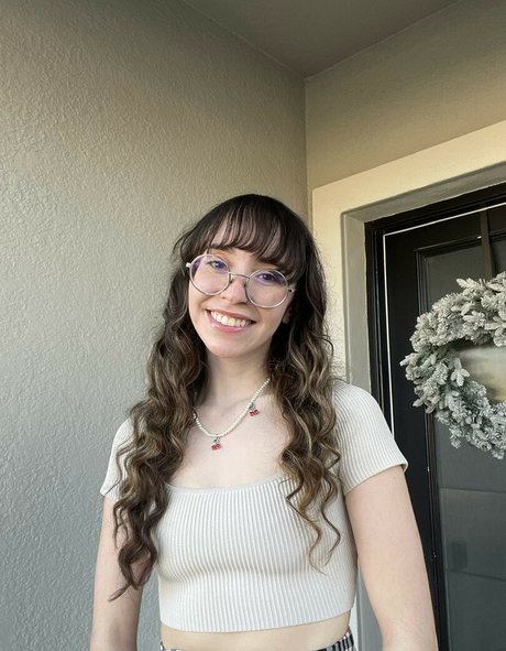 Catlyn Crespo high quality actress photos