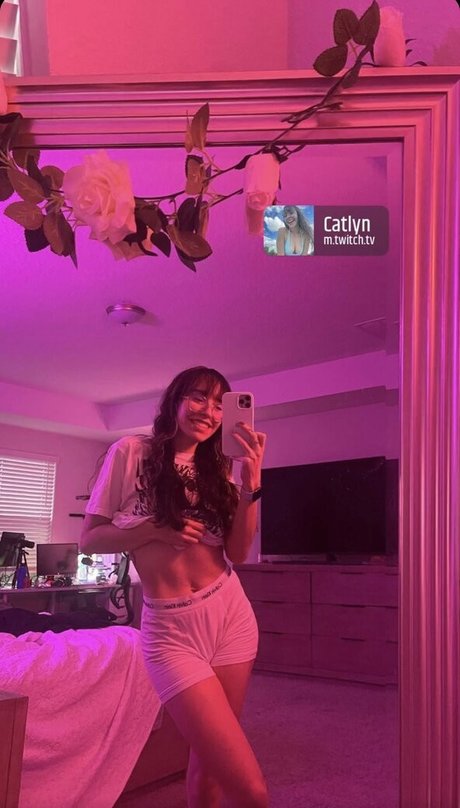 Catlyn Crespo model porn img