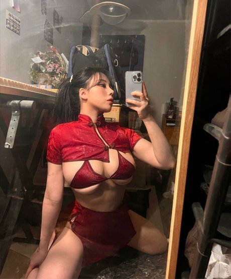 Jung Hye Bin model hd picture