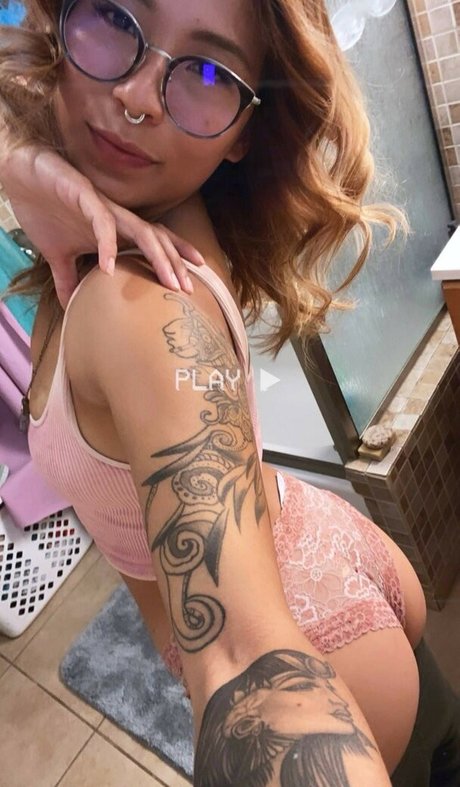 Babe Star naked actress galleries