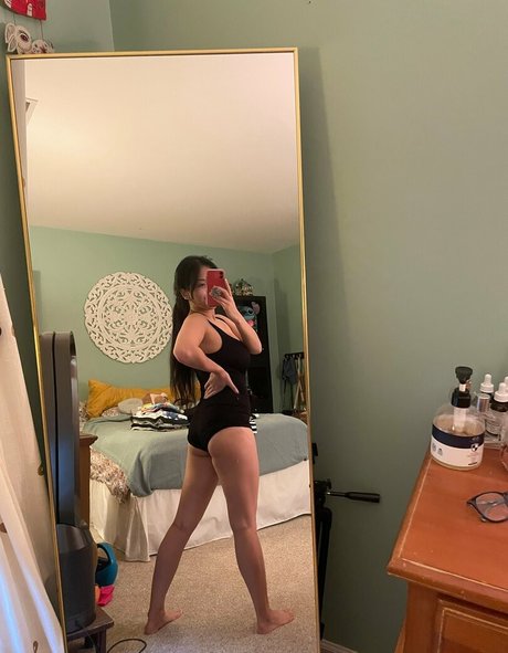 andiipoops naked actress pic