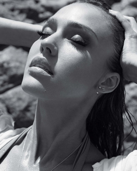 Jessica Alba beautiful model img
