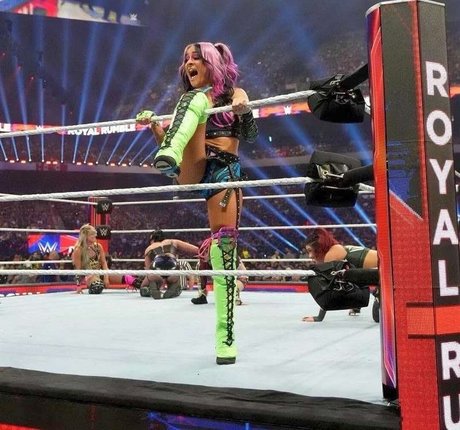 blonde secretary onlyfans sexy xxx picture