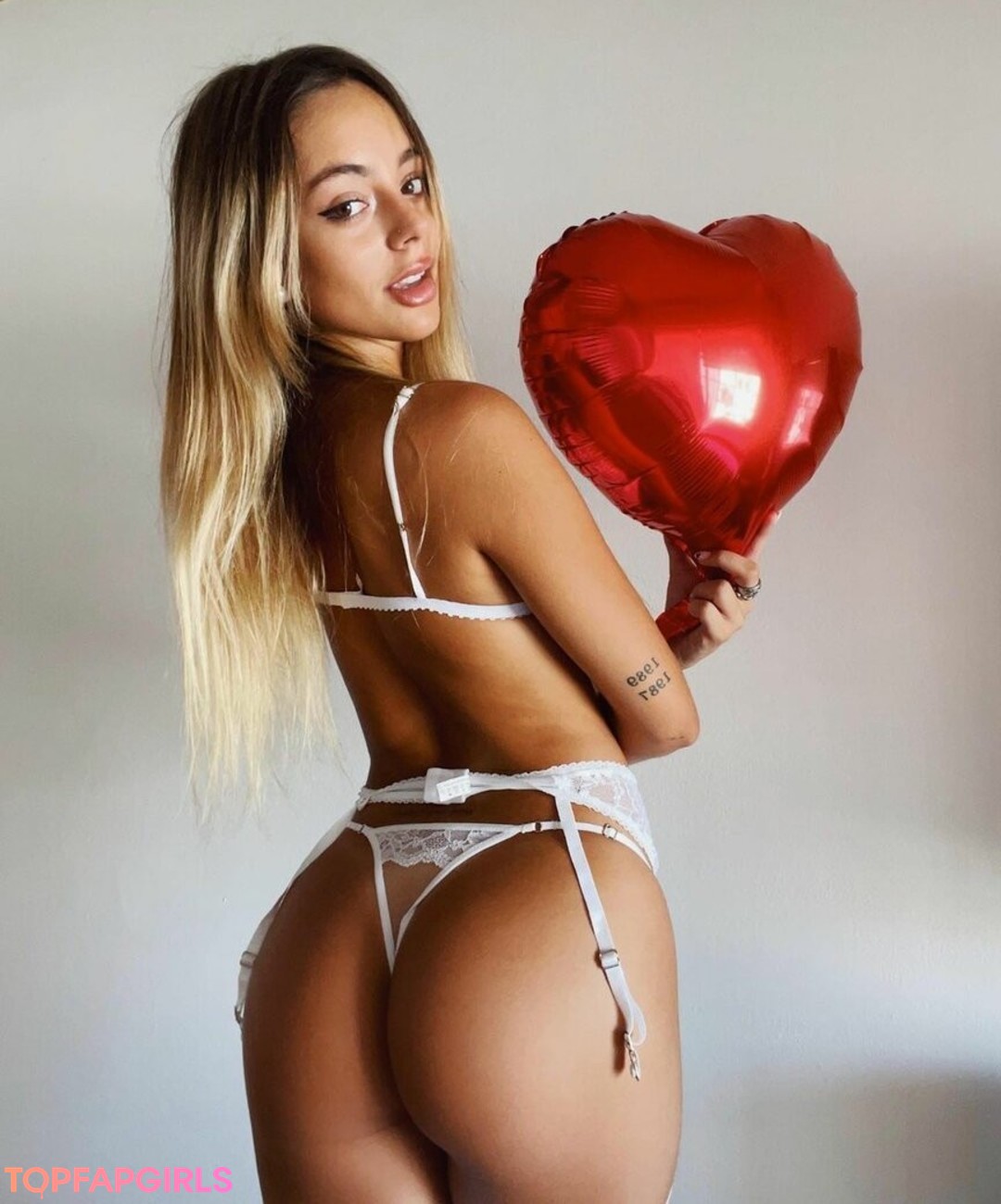 shemale gangbang onlyfans hot porn photo